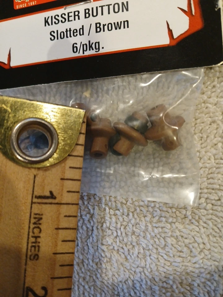 Pine Ridge Archery Slotted Kisser Button for Compound and Traditional Bows 6 pk - Image 2 of 3