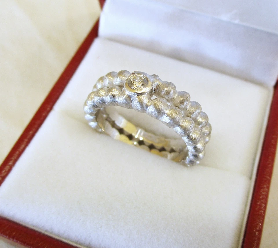 Anello in Argento 925 con Zircone centrale e finitura diamantata - Immagine 4 di 4