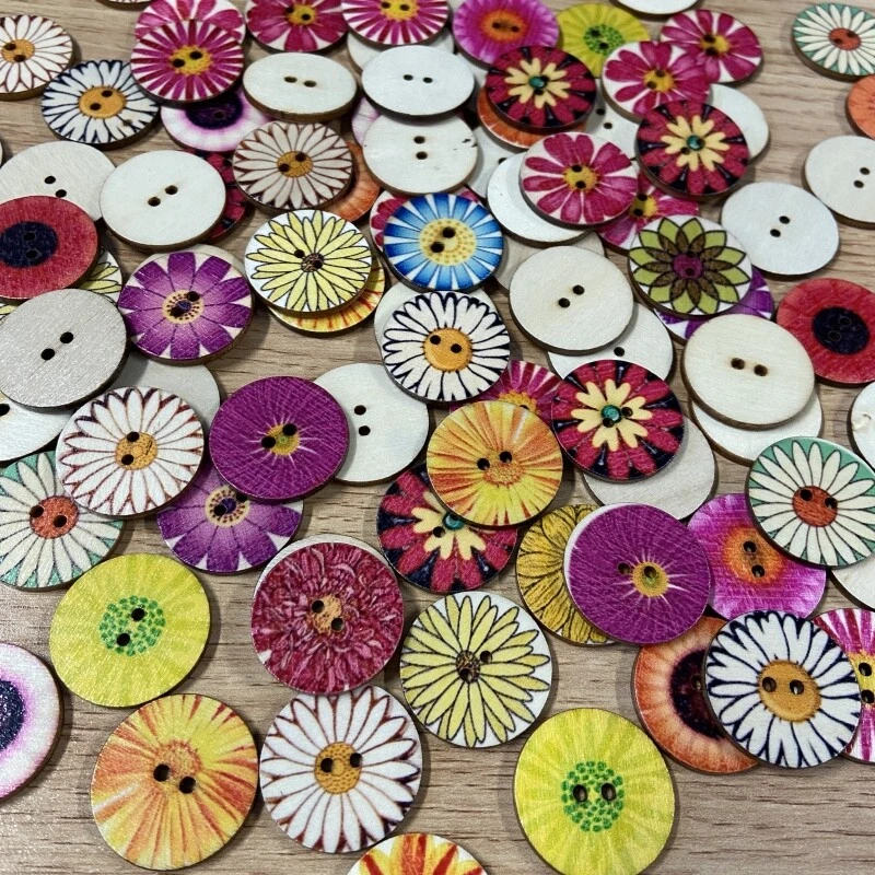 200pcs Wood Wooden Art Buttons Mixed Color DIY Sewing Crafts 15mm/20mm/25mm - Image 2 of 4