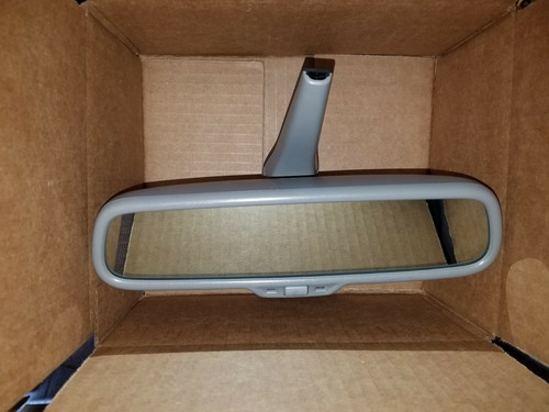 2004 2005 2006 AUDI A4 QUATTRO S4 REAR VIEW MIRROR SELF DIMMING 04 05 06 OEM - Picture 2 of 12