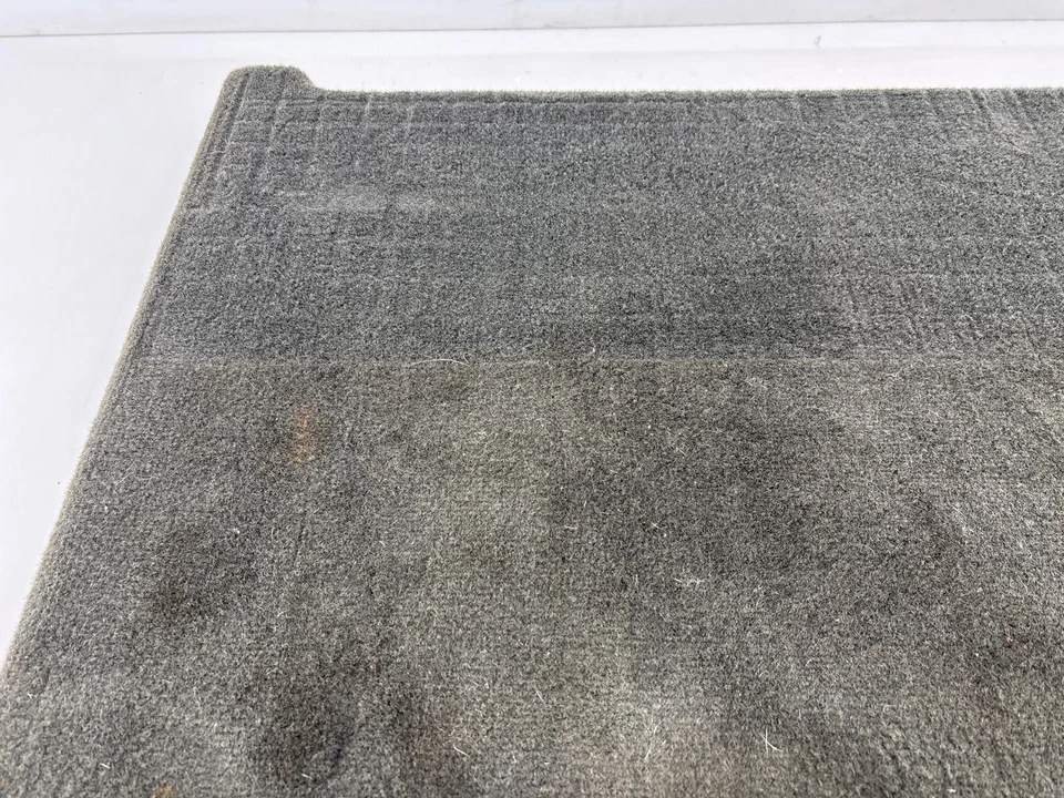 2010 - 2017 Chevrolet Equinox porta-malas traseiro pneu sobressalente revestimento carpete fabricante de equipamento original - Imagem 3 de 4