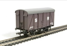 PACK OF 4 BACHMANN 38-070C 12 TON SOUTHERN PLANKED VENT VAN SR LARGE LOGO - NEW