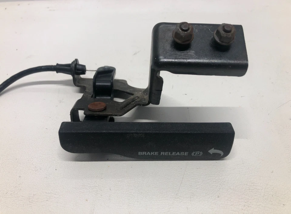 Cabo e alça de liberação de freio elétrico 1999 -2007 Ford F250 F350 Excursion - Imagem 2 de 4