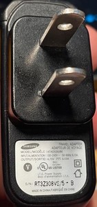 Genuine Samsung ATADS30JBE Travel Adapter Input 100-240V 50-60Hz 0.15A Output 4.