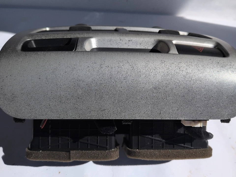 Reloj plateado Kia Sportage 2005-2009 tablero central radio bisel control CA ventilación aire Foto 4 de 4