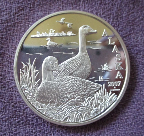 Canadian Geese Beautiful #ed  1 Troy Oz. .999 Fine Silver Rd. w/State Seal 2007