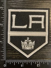 LOS ANGELES KINGS NHL HOCKY IRON ON EMBROIDERED PATCH