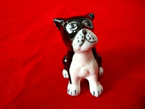 Cute Hand Painted Porcelain Dog - Black & White, Hagen Renaker ? Size 1.5 X 1.5"