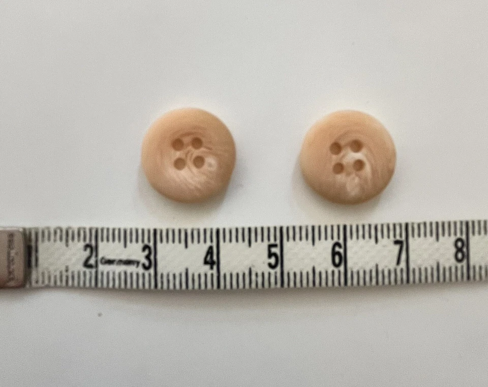 25 x 16mm Peach & Cream Mottled 4 Hole Buttons Tailoring/Sewing/Knitting - Image 3 of 3