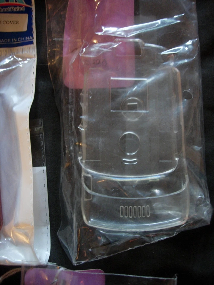 Sony Ericson TM506 covers ear phone headsets pads screen protectors charger      - Image 2 of 4