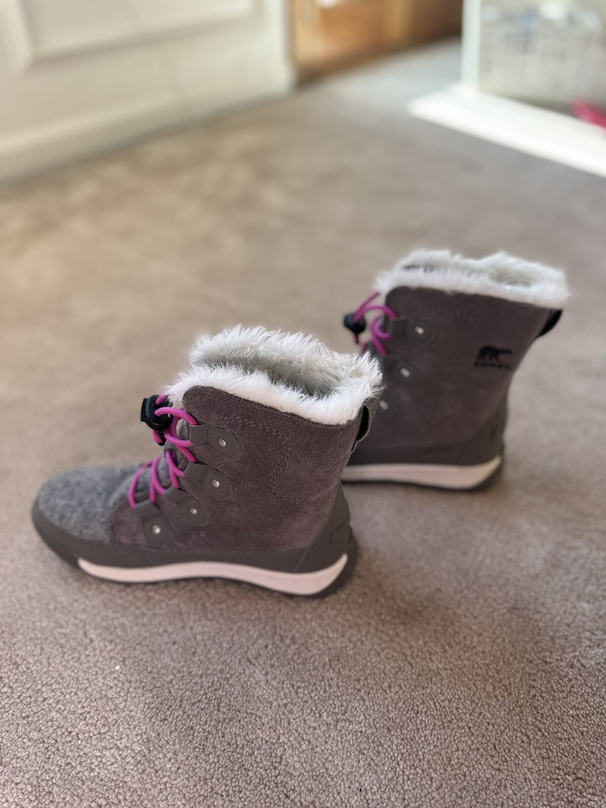 Sorel Youth Whitney II Joan Lace WP girls size 3 waterproof Boots snow