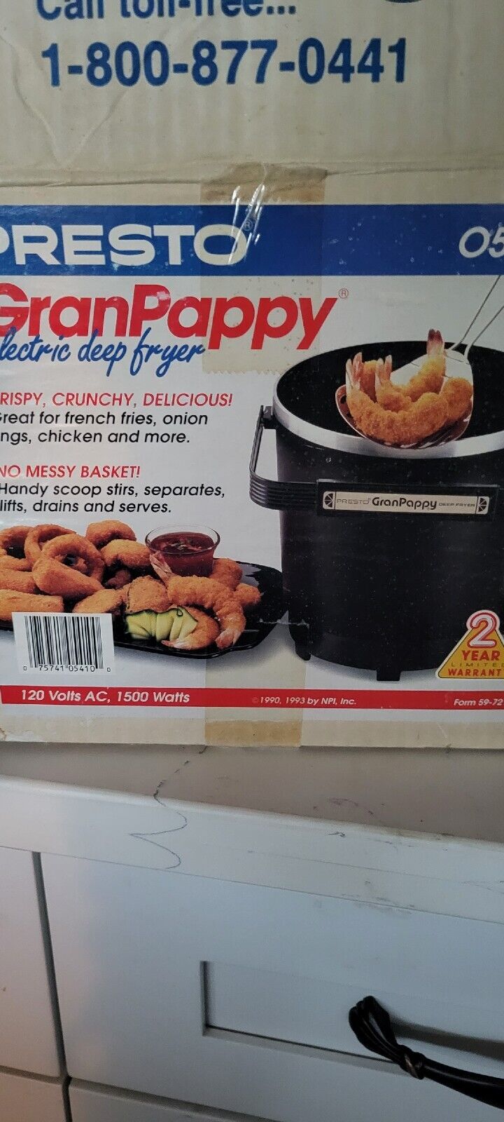 Presto  Granpappy Electric Deep Fryer with Handy Scoop & Non-Stick Surface