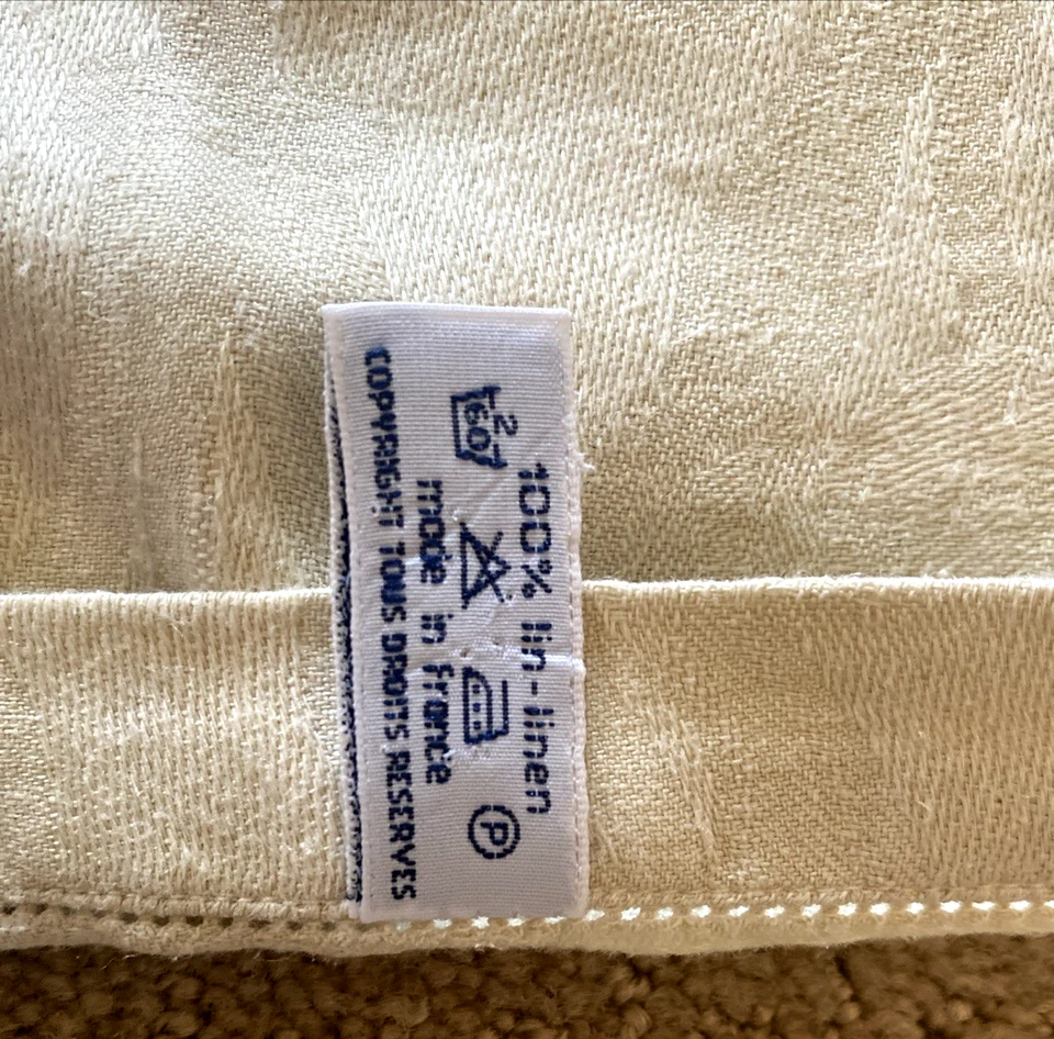 Le Jacquard Francais Cream 100% Linen Jacquard Tablecloth 63" x 117" - Image 3 of 4