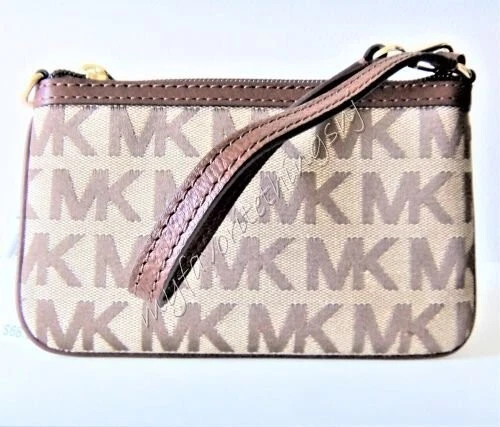Michael kors jet set small signature hotsell wristlet