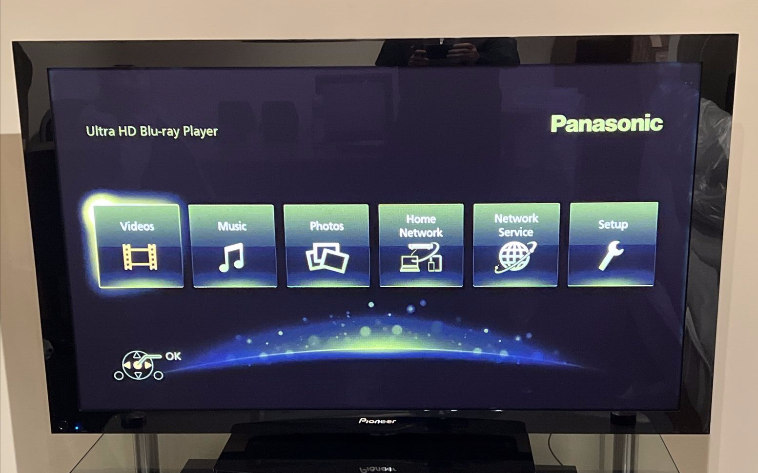 Pioneer PDP508XD 50" Kuro Plasma Television TV, Swivel Stand & Remote
