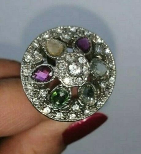 Anelli di lusso con gemme bianchi a goccia