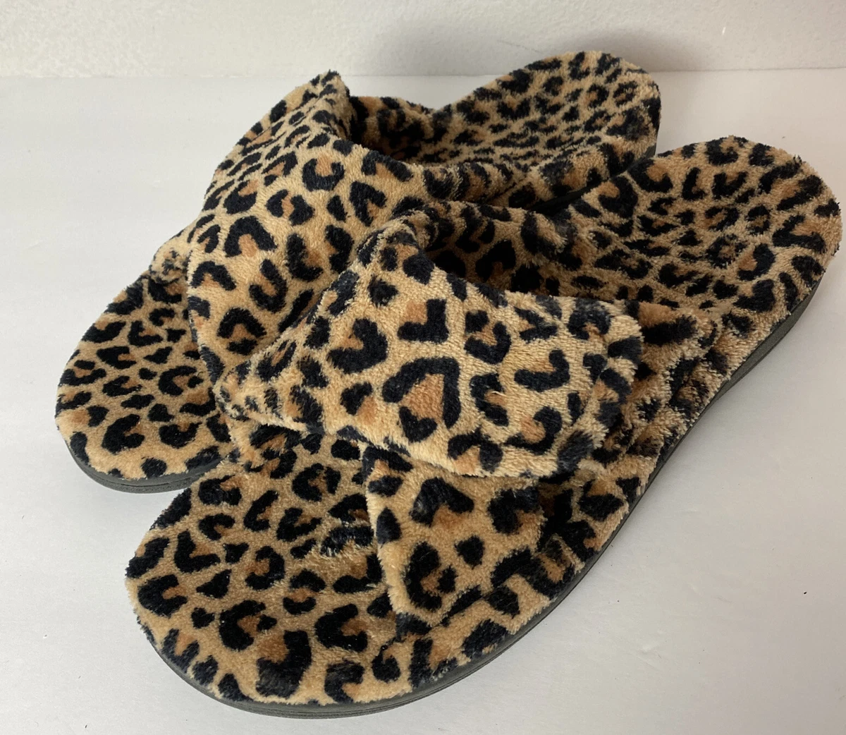 Vionic 2025 leopard slippers