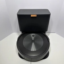 iRobot Roomba j7+ Self-Emptying Robotic Vacuum Cleaner Graphite