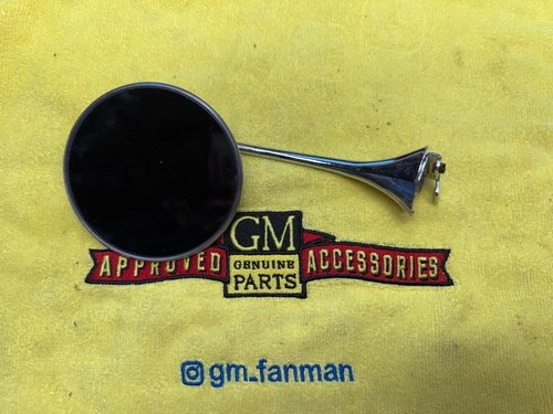 VINTAGE OUTSIDE CAR OR TRUCK MIRROR