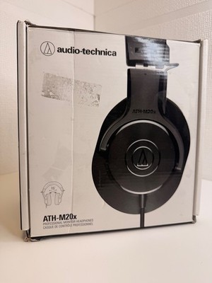 Audio-Technica ATH-M20x Professional Monitor Headphones Wired Black Excellent