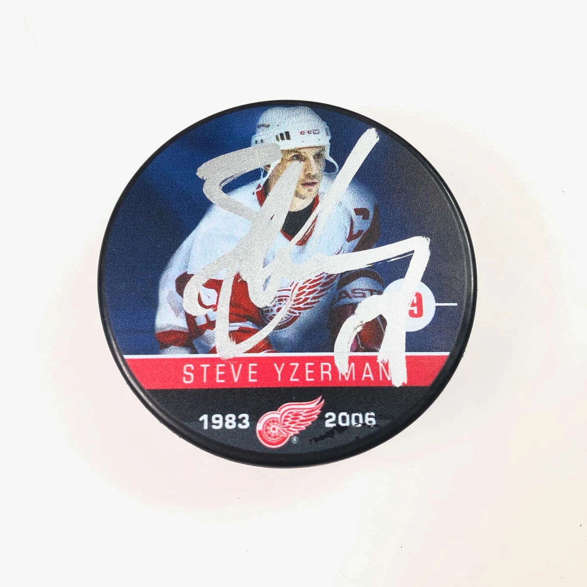STEVE YZERMAN signed Hockey Puck PSA DNA Detroit Red Wings Autographed