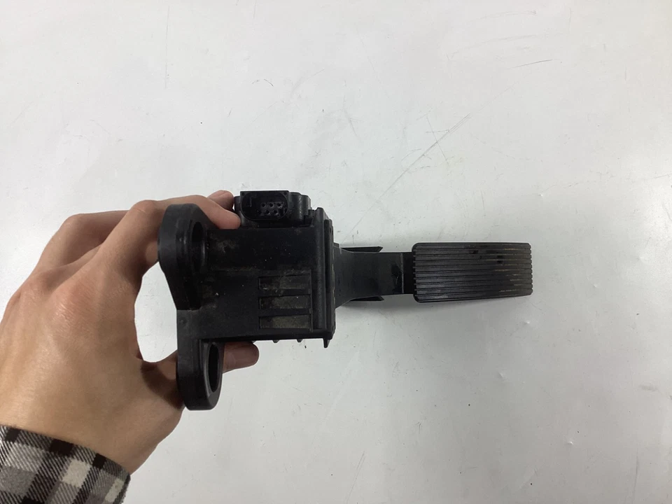 Pedal acelerador a gás Mercedes Benz GL550 ML350 2006 - 2012 FABRICANTE DE EQUIPAMENTO ORIGINAL. - Imagem 2 de 4