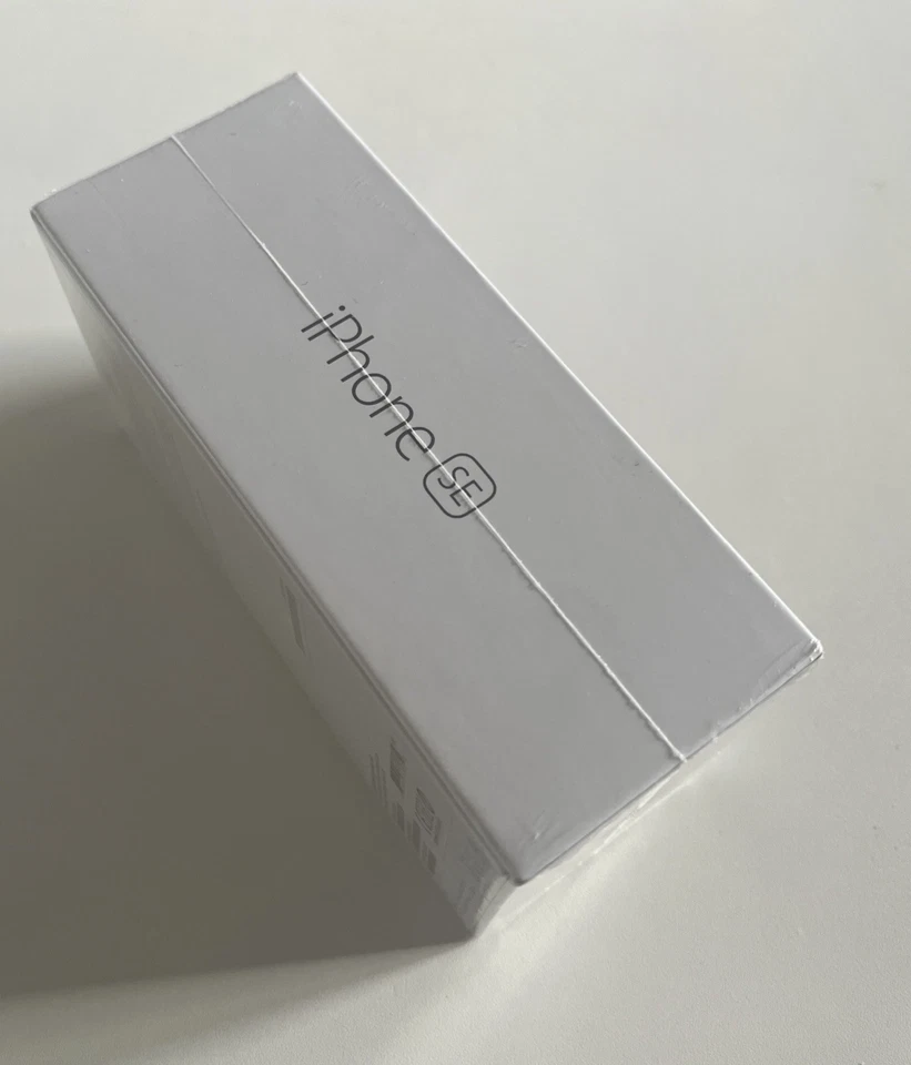 New Sealed Old Stock Apple iPhone SE 1st Generation 16gb - Rare iOS 10 - Image 2 of 3