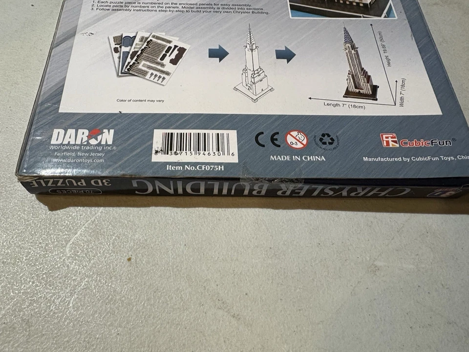Rompecabezas 3D edificio Chrysler 70 piezas kit modelo Daron arquitectura emblemática de Nueva York Foto 3 de 4