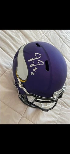 New ListingJustin Jefferson Signed Autographed Vikings Authentic Full Size Helmet Beckett