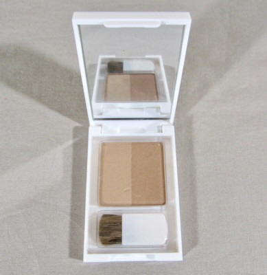 Elizabeth Arden Bronzing Powder Duo Bronze Beauty, Net Wt. .13 oz (3.6 g)