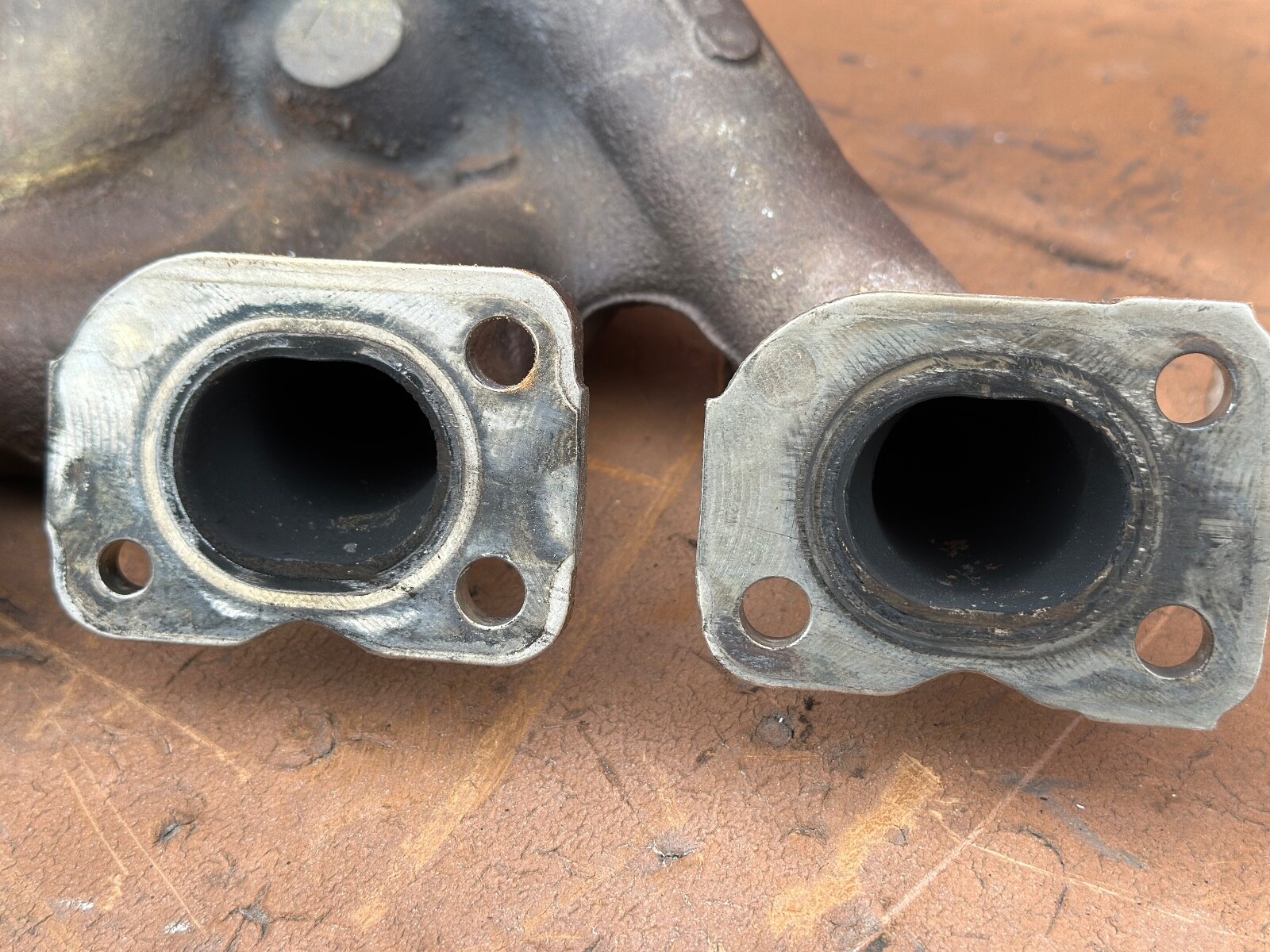 Ferrari 488 LH Left Exhaust Manifold 324259 used