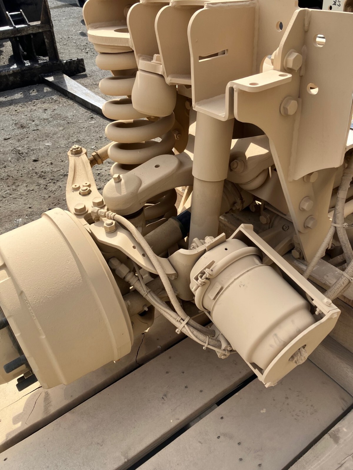 OSHKOSH INTERMEDIATE AXLE ASSEMBLY 6X6 TAK4 HD SUSPENSION 3880331 eBay