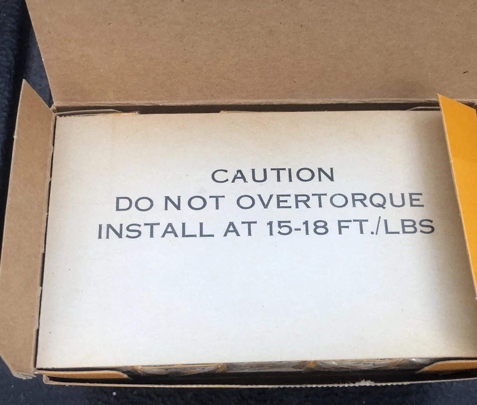 10 bujías de carreras Champion F-79Y, Cobra, Shelby, GT350, GT40 Foto 3 de 4