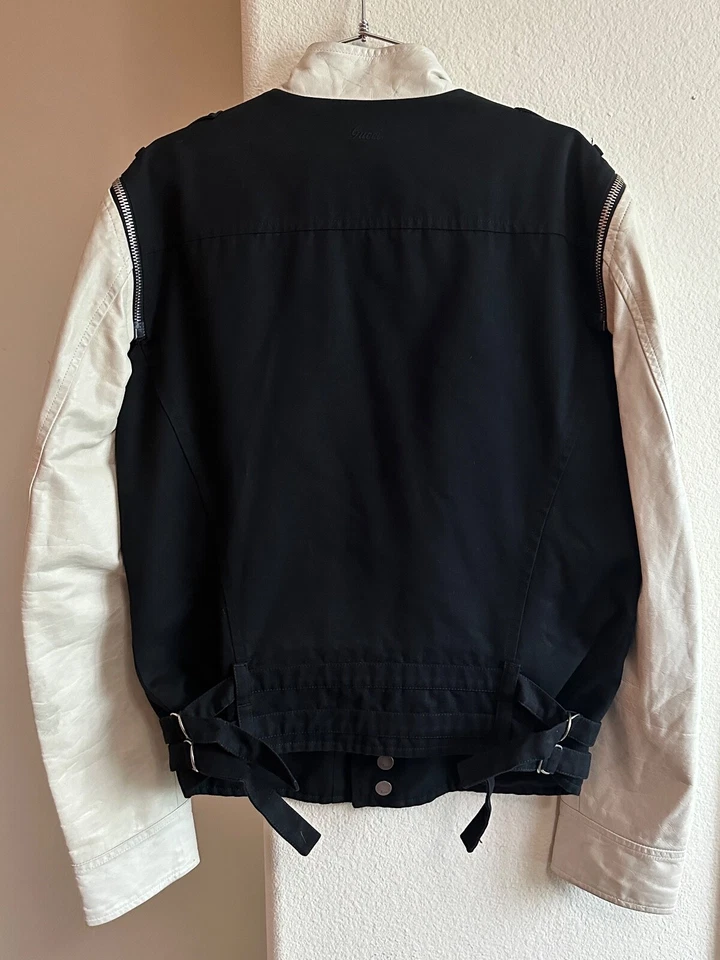 Jaqueta de couro vintage GUCCI interruptor 2 vias piloto único 54 algodão preto/marfim **RARA** - Imagem 2 de 4