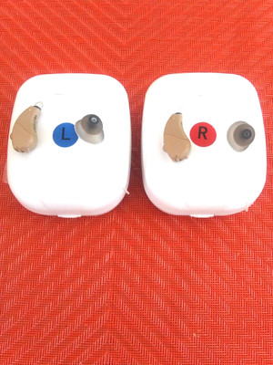 PAIR PROGRAMMABLE MINI BTE HEARING AID. 4 PROGRAMS , email test we program USA