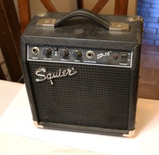 Squier SP-10 Amplifier from Fender for an Electric Guitar PR-367