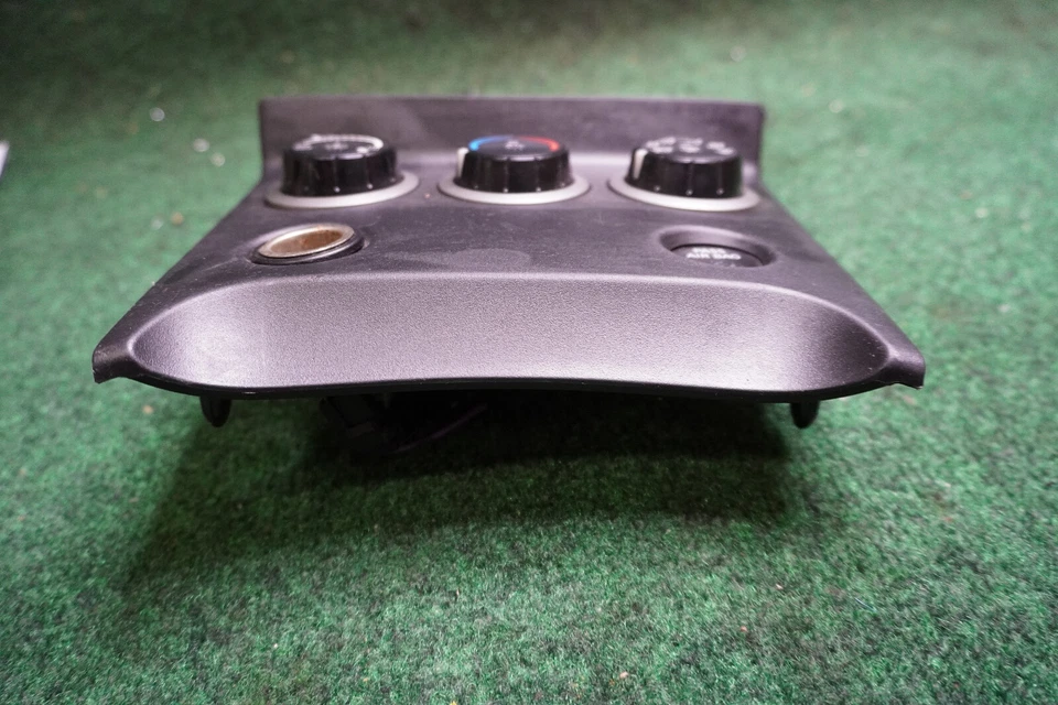 Controle CA 2012 NISSAN ROGUE FABRICANTE DE EQUIPAMENTO ORIGINAL 275001VL0C - Imagem 2 de 4