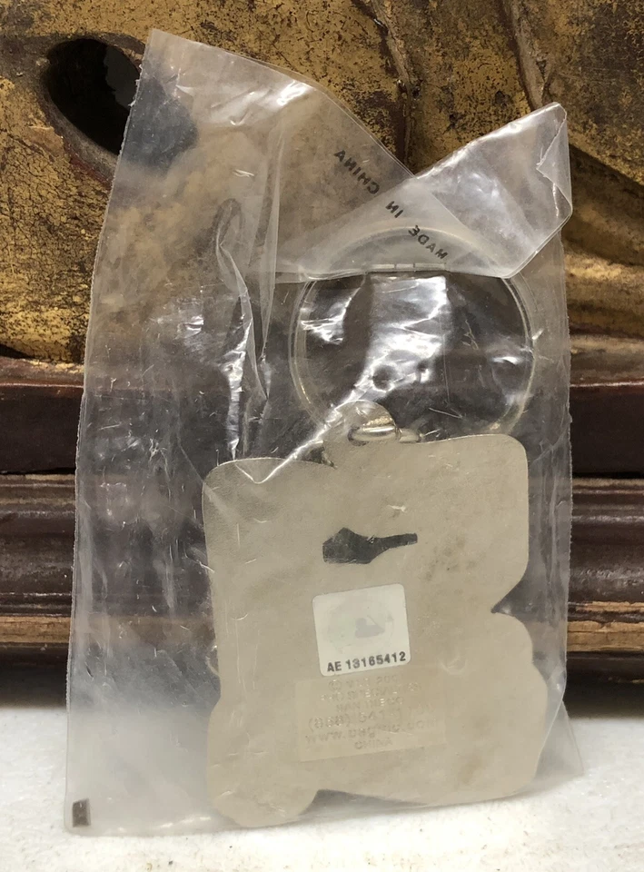 2001 SEATTLE MARINERS ICHIRO SUZUKI #51 colored KEYCHAINS VINTAGE Sealed - Image 3 of 4