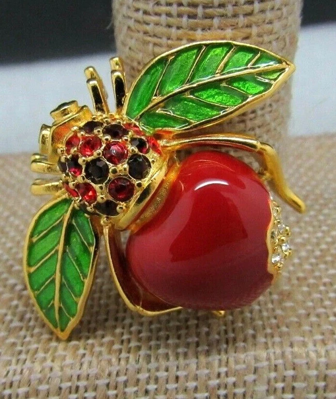 Joan Rivers Fashion Brooches for sale - eBay