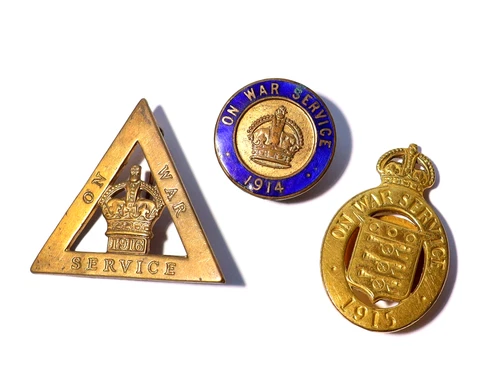 3 x Original WW1 Era 1914 1915 1916 On War Service Military Badges #DD3