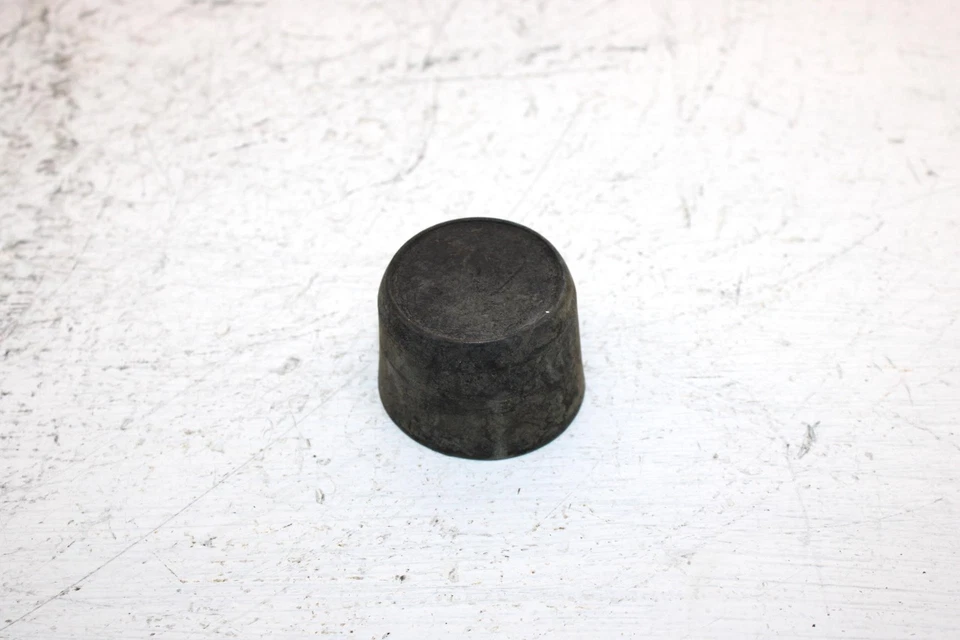 2005 Polaris Sportsman 90 Oem 轮毂橡胶帽一对 0450829 AP174 — 第 2/4 张图片