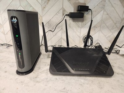 Motorola MG8702 DOCSIS 3.1 Cable Modem Router AC3200 & Synology RT2600ac Router