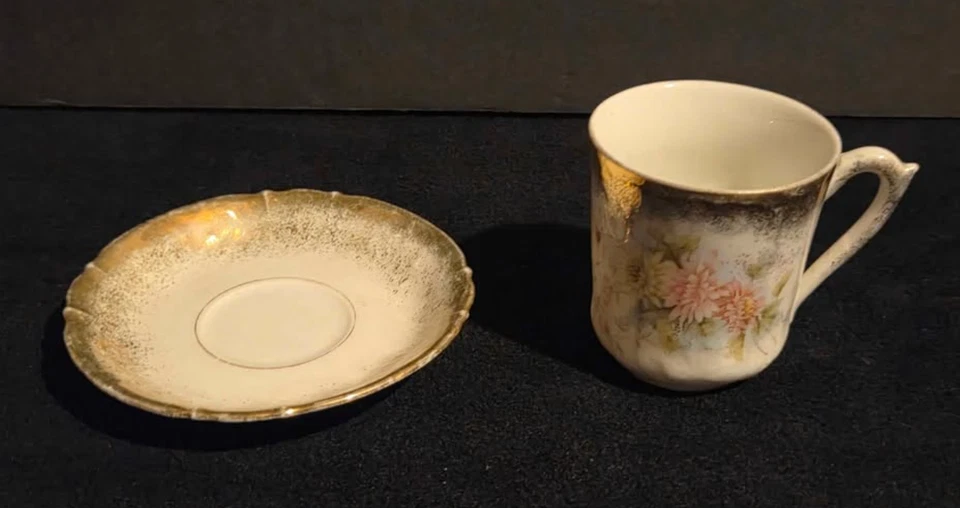 复古花卉茶杯和碟子套装 — 第 3/4 张图片