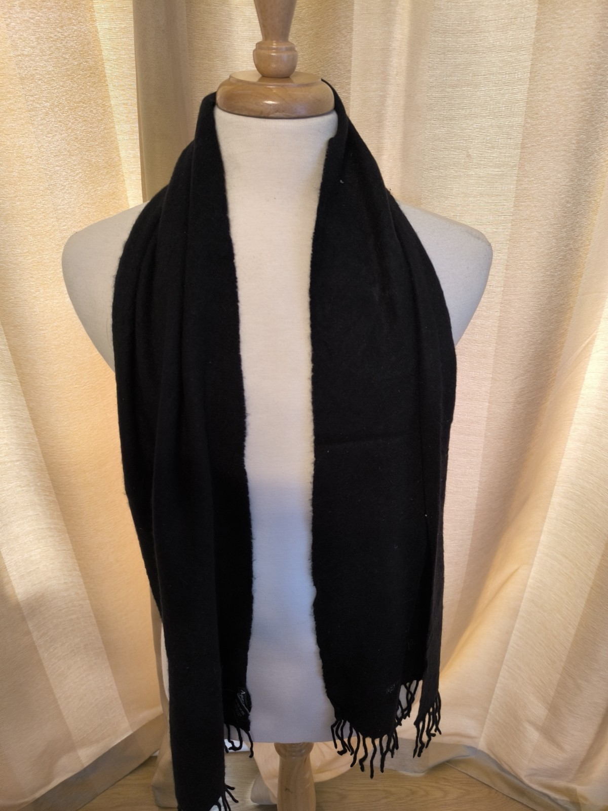 Vintage Aquascutum Scarf lovely vintage piece image 9