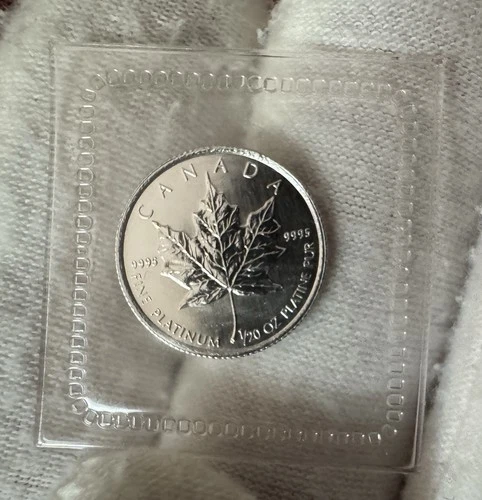 1999 Canadian Platinum Maple Leaf 1 oz — photo from the most recent tracked eBay sale