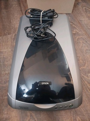 Epson Perfection 3170 Flatbed Color Photo Scanner