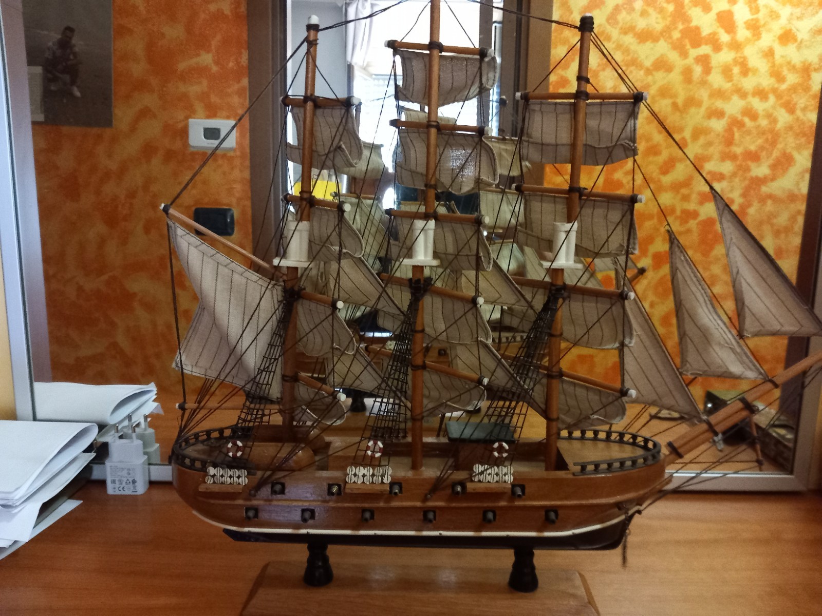 Mayflower modellino nave a vela statico in legno e tessuto con supporto base