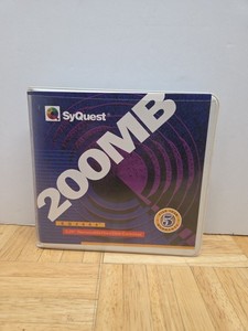 SyQuest SQ2000 200 MB 5.25 Removable Hard Disk Cartridge