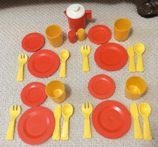 VINTAGE FISHER PRICE FUN WITH FOOD ORANGE YELLOW PLAY DISHES UTENSILS TEAPOT