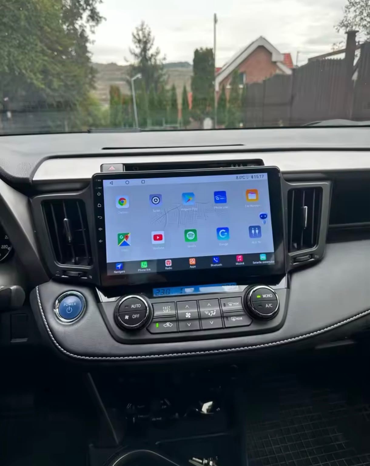 Fini les GPS lents grâce à cet Écran CarPlay pour Toyota RAV4 avec Bluetooth sans fil